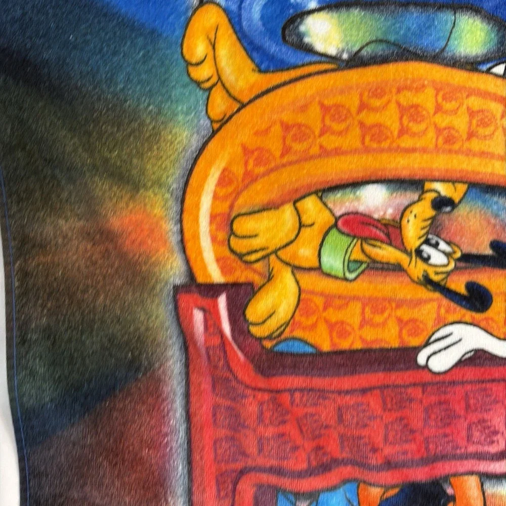 Vintage Silver Spoon 2001 Walt Disney World Beach Bath Towel Bright Colors Thick